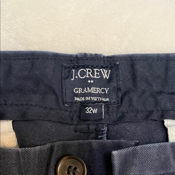 J. Crew Navy Men's Flat Front Shorts 32w - Picture 2 of 6
